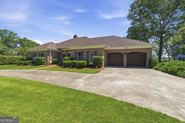 104 Spruce Point Eatonton
