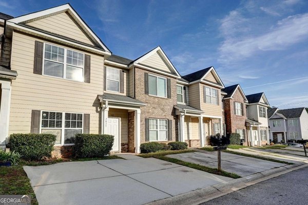 2837 Laurel Ridge Circle East Point