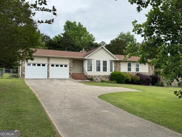 462 Oakwood Dr, Cedartown