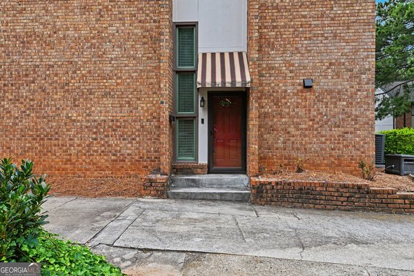 3257 Clairmont North Brookhaven