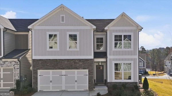 304 Lakeside Court, Canton