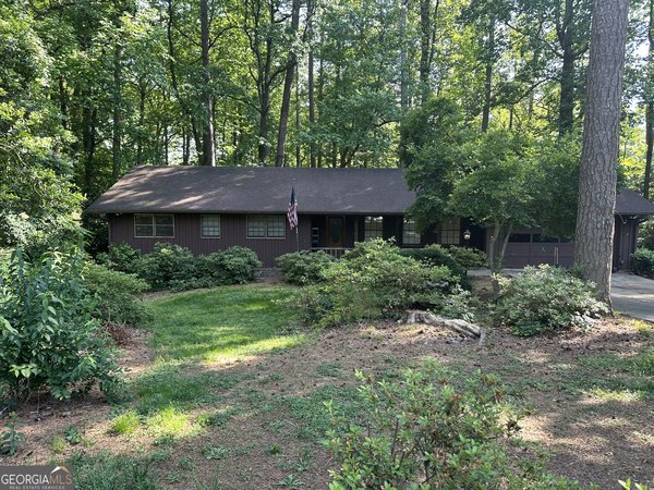 597 Beth Court Lilburn