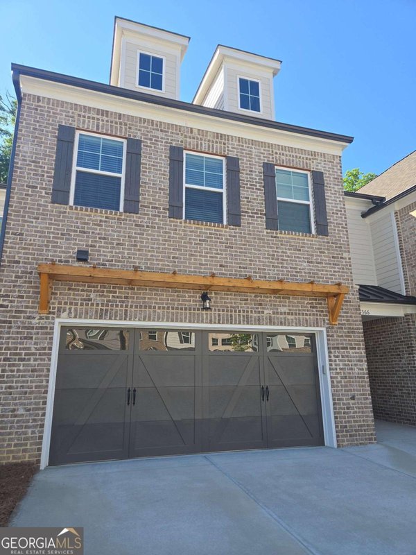 5366 Gray Birch Bend, Flowery Branch