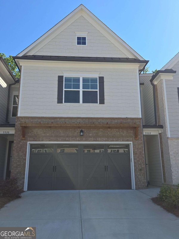 5522 LEYLAND Drive, Flowery Branch