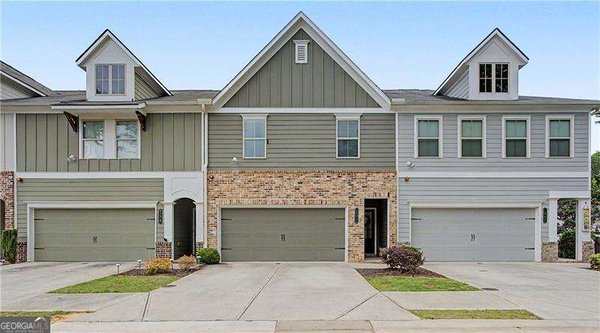 1066 Lawanna Drive, Marietta