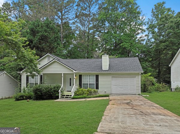 107 Woodridge Drive Stockbridge