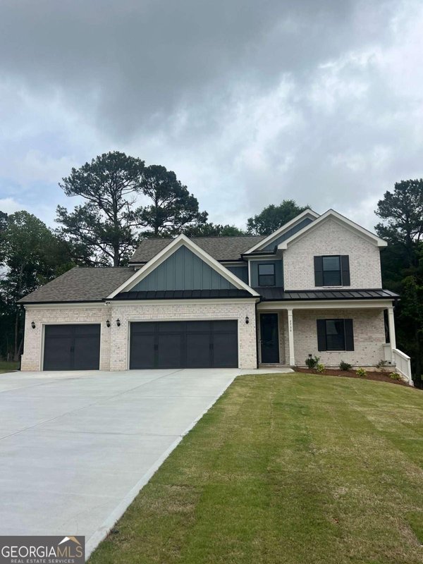 2736 Thomas View Court, Loganville