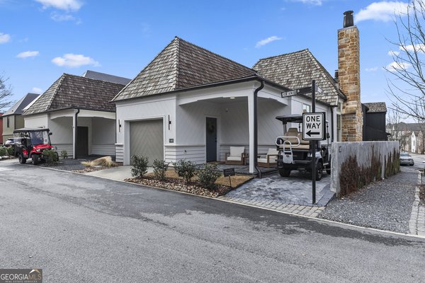 180 Central Avenue Fayetteville