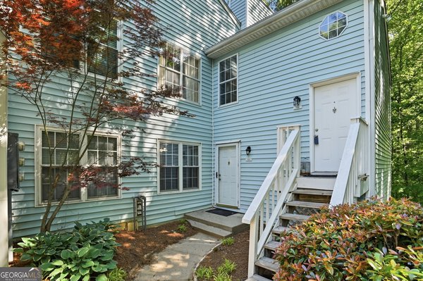 704 Glenleaf Drive, Peachtree Corners