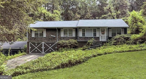 1052 Country Lane, Atlanta