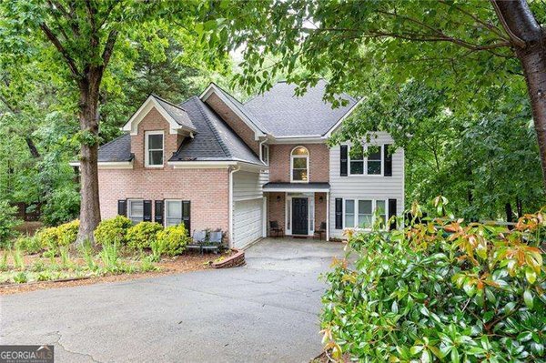 2204 Thicket Court, Acworth