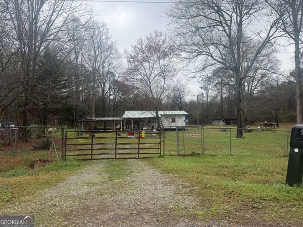 515 Hillside Way, Maysville