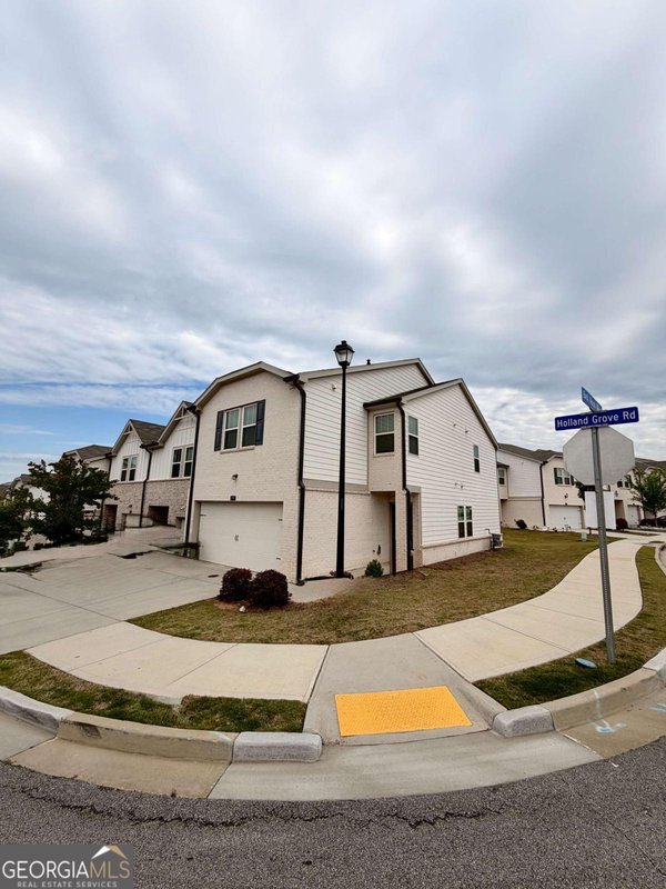 3915 Holland Grove Road, Lawrenceville