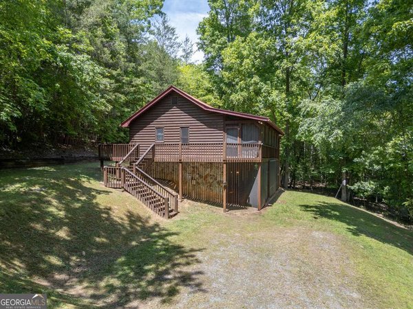 166 Lake Ridge Drive, Blue Ridge