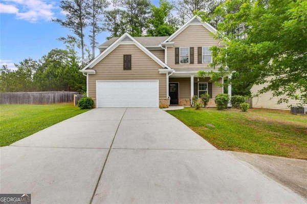 310 Saint Lucas Court, Fairburn