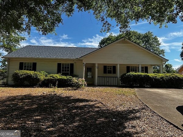 438 Brookstone Drive, Lagrange