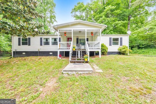 4368 Clark Circle Acworth