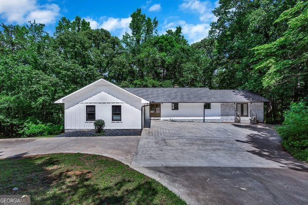 250 Harbor Heights Circle, Lavonia