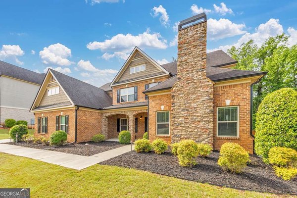 1637 Bunting Forest Court, Marietta