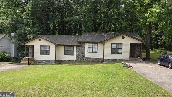 215 Handley Court Tyrone