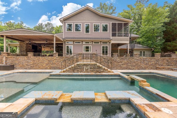 695 Boat Club Road, Hamilton