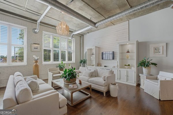 3235 Roswell Road, Atlanta