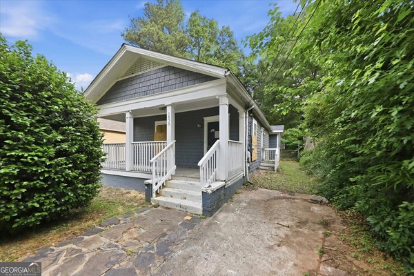 1853 Center Avenue, East Point