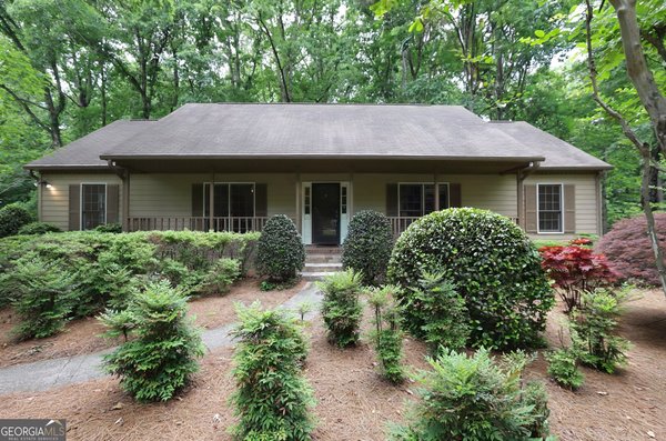 2737 Hearthstone Circle, Marietta