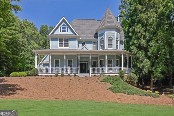 360 Coach House Lane Milton