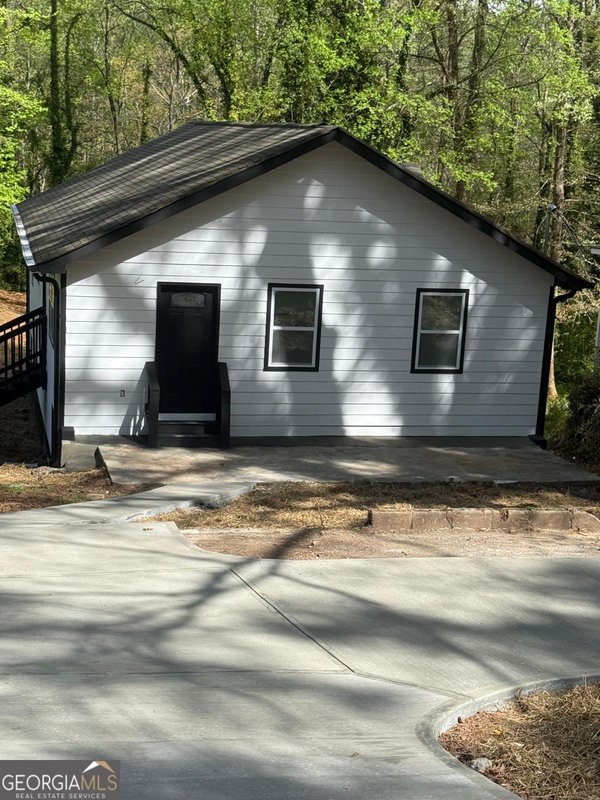 1968 County Line Road, Atlanta
