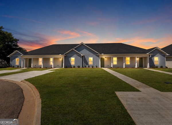 305 Airman Boulevard, Warner Robins
