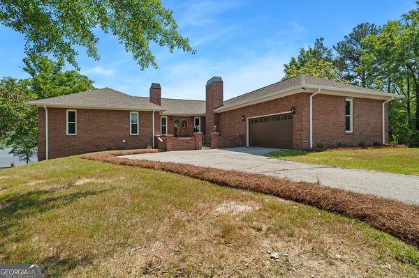 8294 Shelley Trail Macon