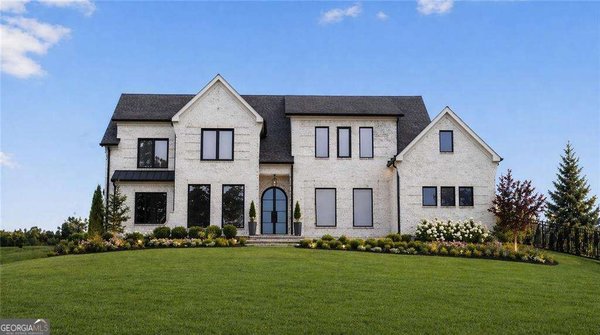 2445 Sunflower Drive, Hoschton