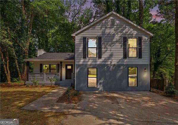 1027 Mainstreet Lake Drive, Stone Mountain