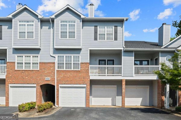 408 Vinings Forest Circle, Smyrna