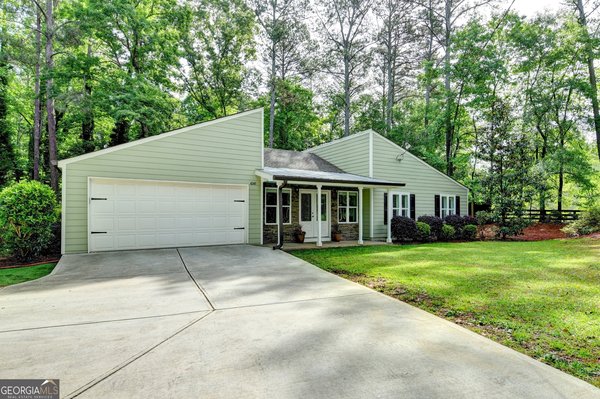 4243 Arnold Mill Road, Woodstock