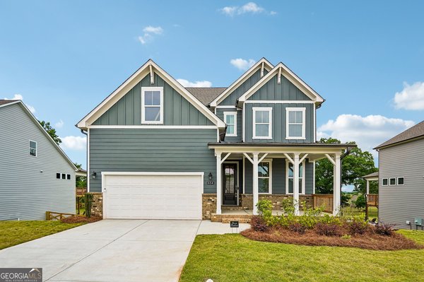 654 Grand Wehunt Drive, Hoschton