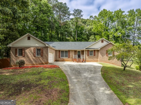 6646 Heathrow Court, Stone Mountain