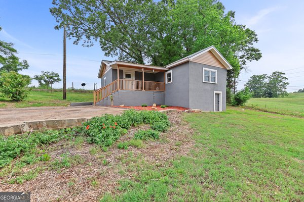 6033 Whitesville Road West Point