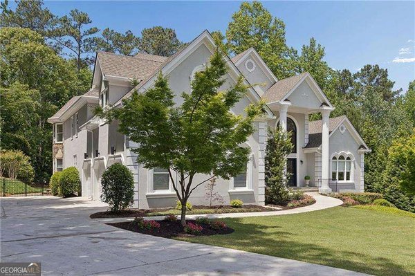 245 Plantation Way, Roswell