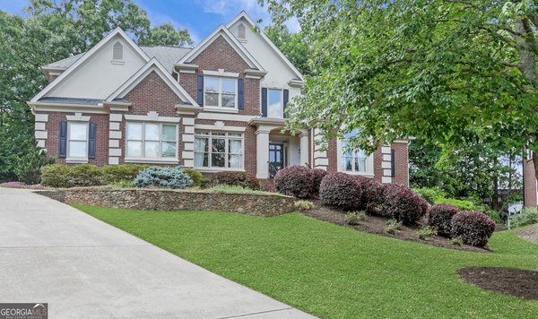 550 Heron Run Court Milton
