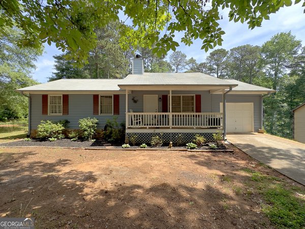 35 Pleasant Valley Road, McDonough
