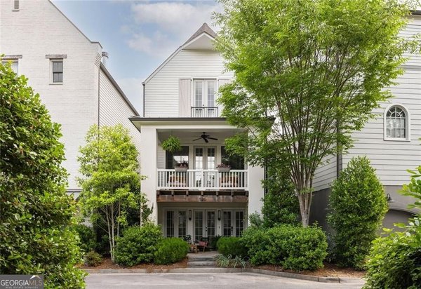 525 Bismark Road, Atlanta
