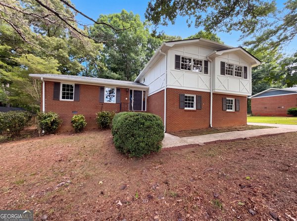 1938 Surrey Trail, Conyers