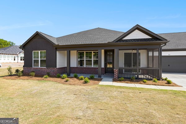 64 Thomaston Street, Newnan
