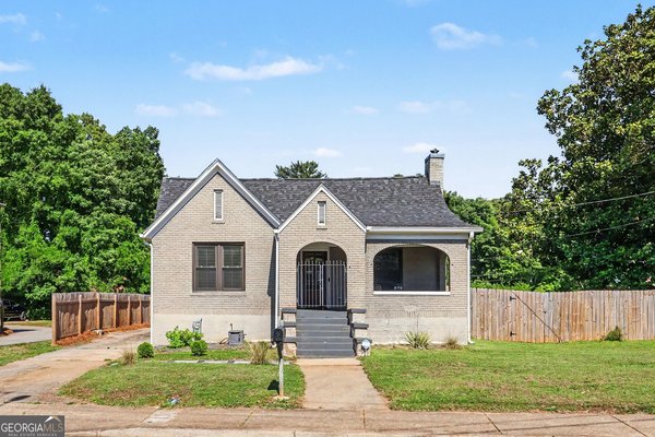 3672 Main Street, Atlanta
