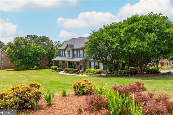 3295 Spincaster Way, Loganville