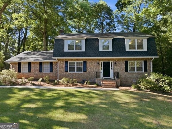 4073 Lake Erin Court, Tucker