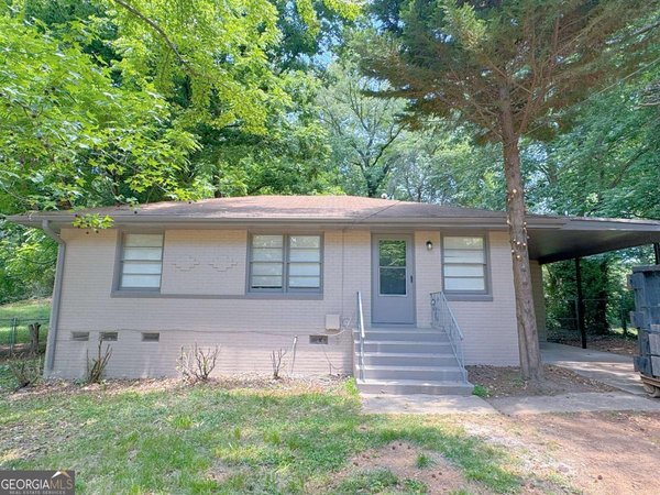 634 Currie Drive Forest Park
