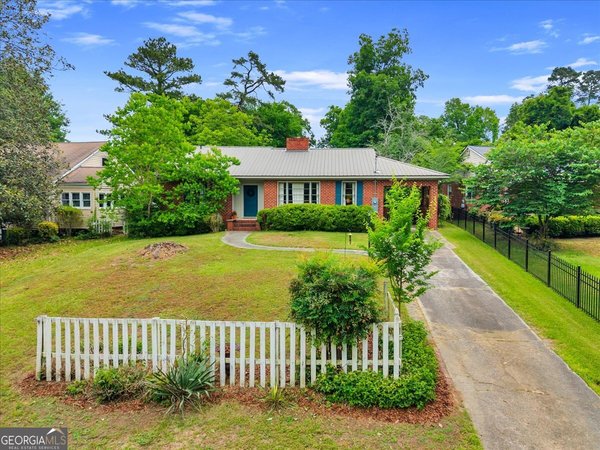 525 Corbin Terrace Macon